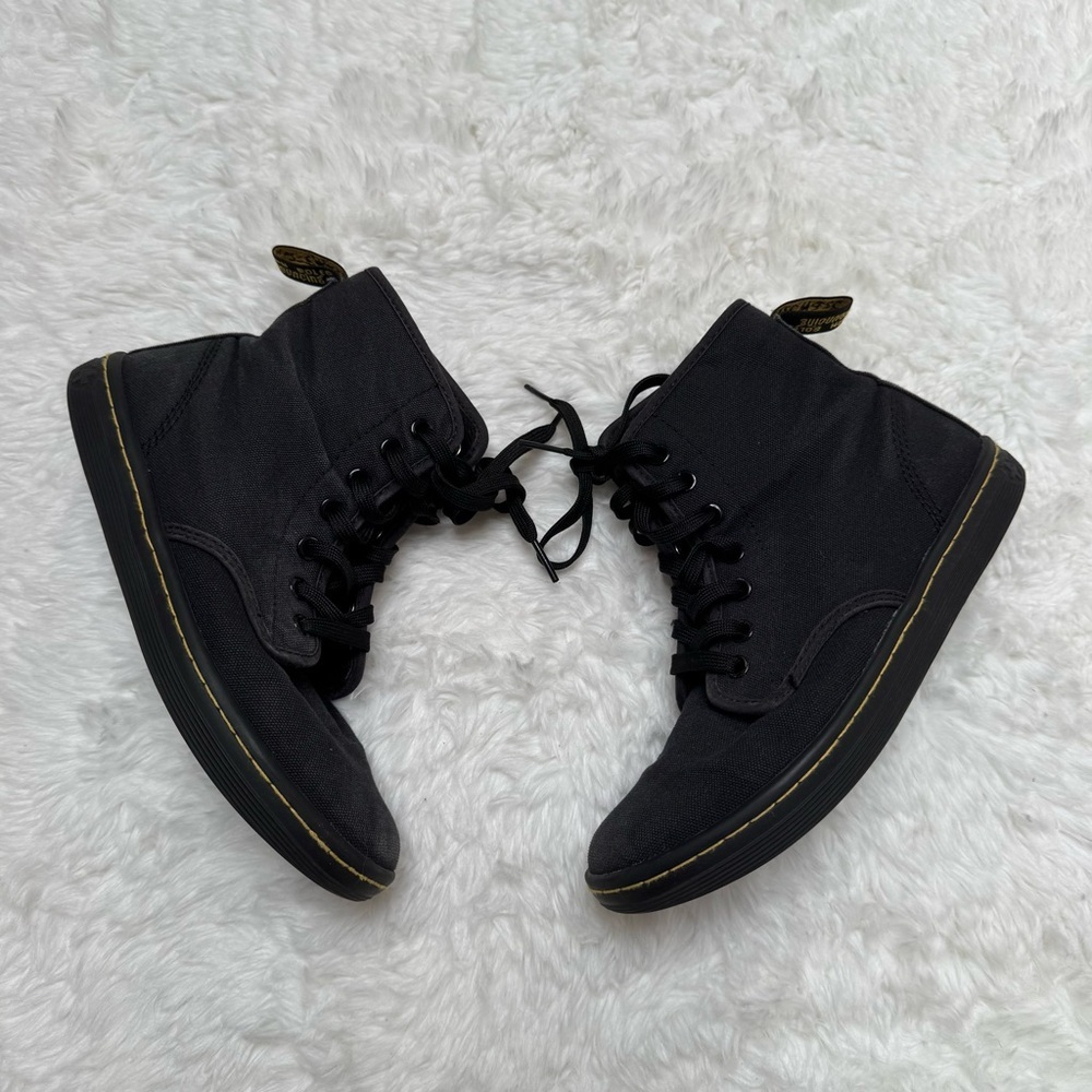 Dr. Martens Shoreditch AirWair Canvas Sneakers Size 6 Black Combat Boots